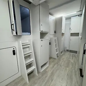 Hotel Komo Pods 